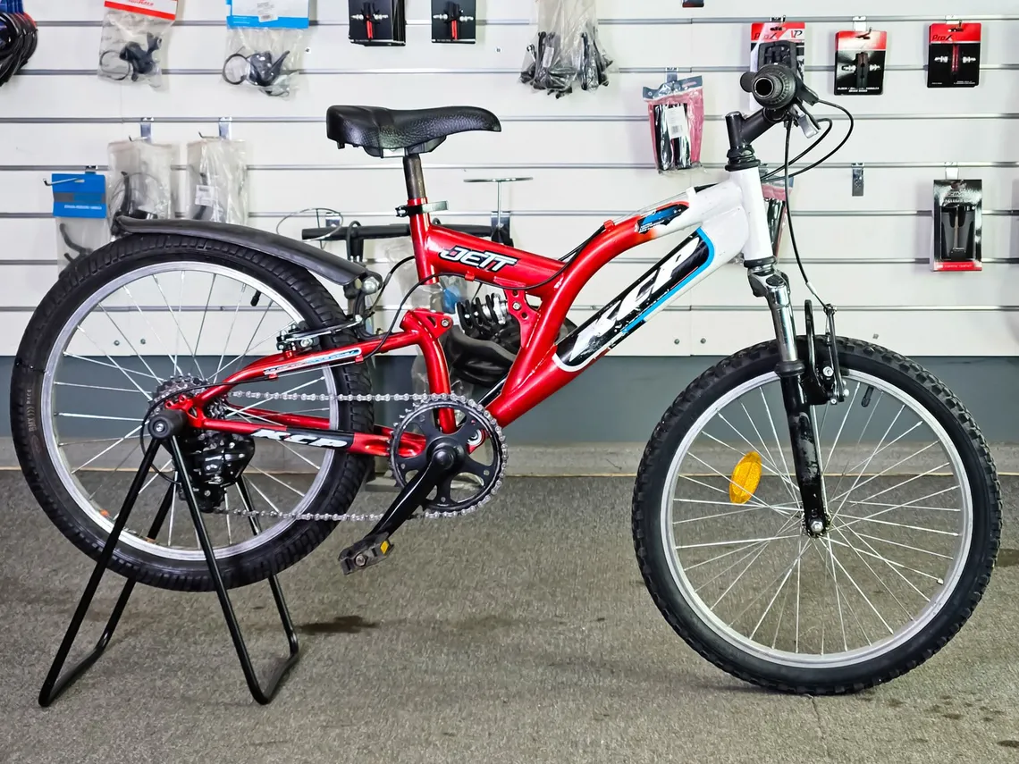 KCP JETT 20"