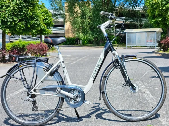 Trek Navigator T500